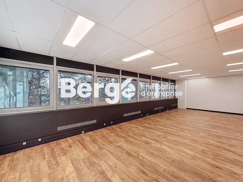 Bureau - 298 m²