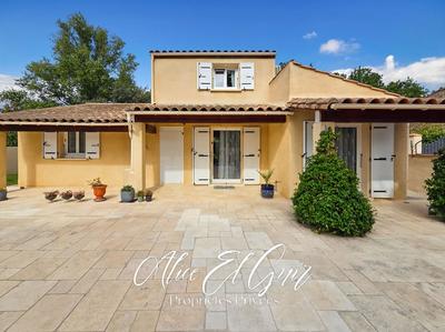 Maison - 118 m² - 6 pièces