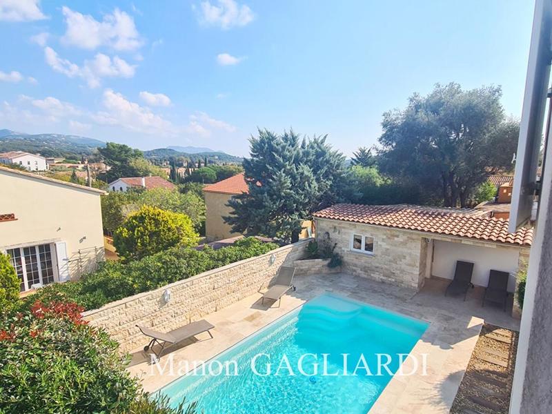Villa - 148 m² - 6 pièces