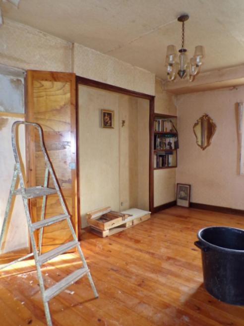 Maison - 325 m² - 11 pièces