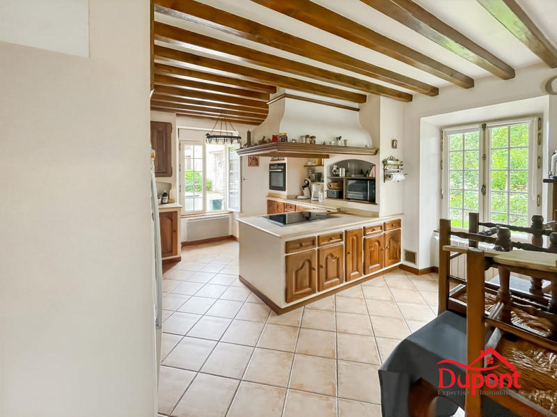 Maison ancienne - 700 m² - 24 pièces