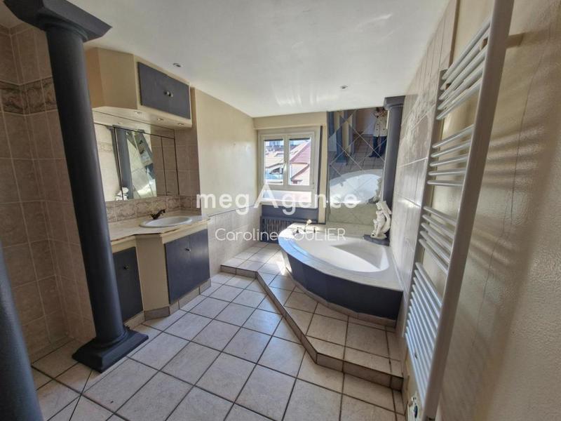 Appartement - 90 m² - 3 pièces