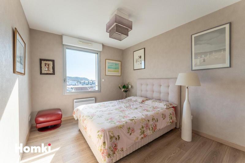 Appartement - 65 m² - 3 pièces