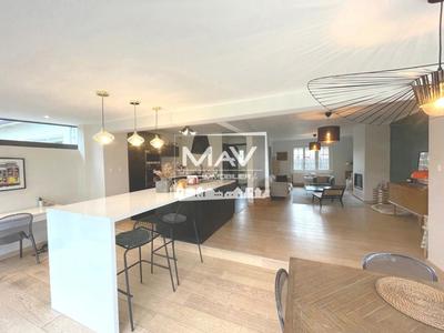 Maison - 121 m² - 5 pièces