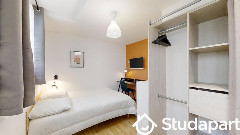 Chambre - 9 m² - 1 pièce