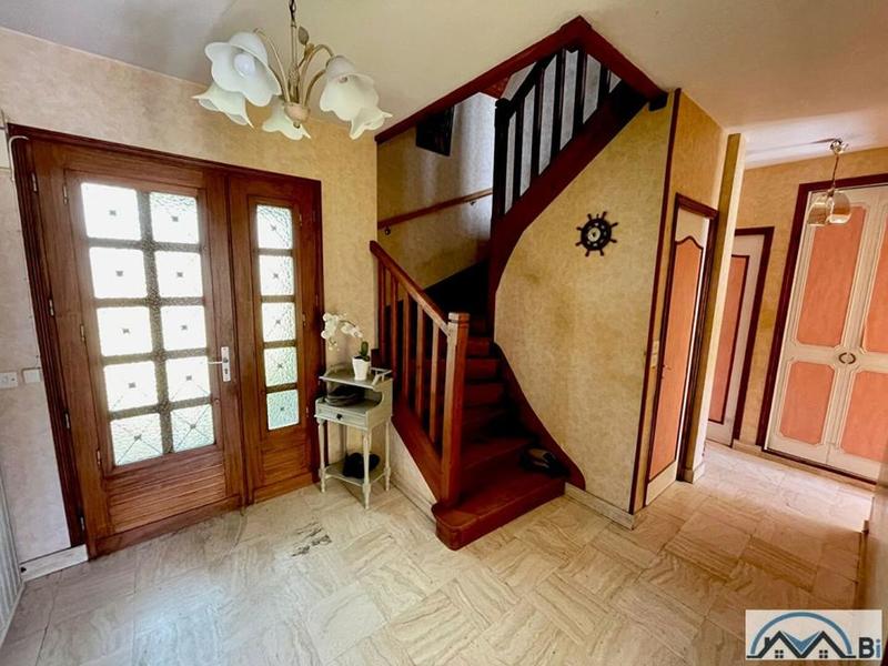 Maison traditionnelle - 123 m² - 6 pièces