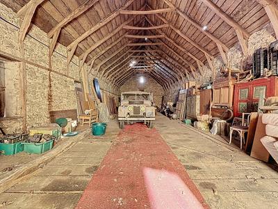 Grange - 140 m² - 5 pièces