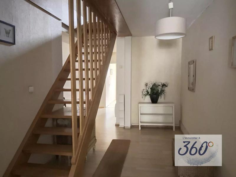 Appartement - 107 m² - 4 pièces