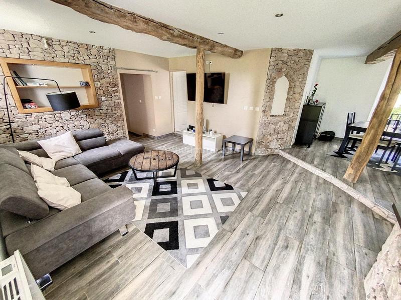 Appartement - 82 m² - 3 pièces