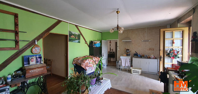 Maison - 218 m² - 9 pièces