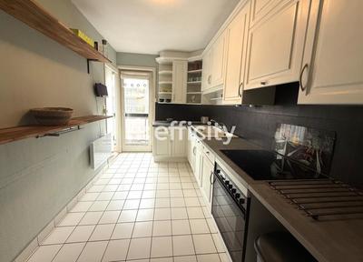 Appartement - 86 m² - 3 pièces