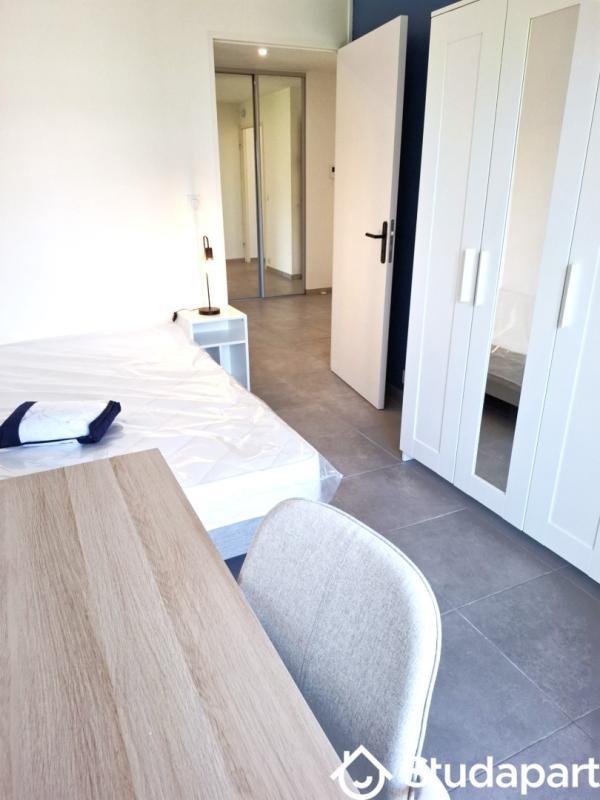 Chambre - 9 m² - 1 pièce