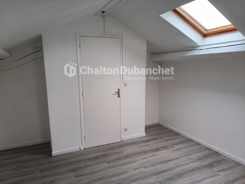 Immeuble - 274 m² - 15 pièces