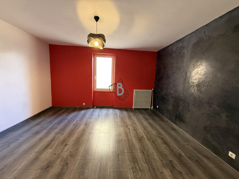 Maison de village - 248 m² - 10 pièces