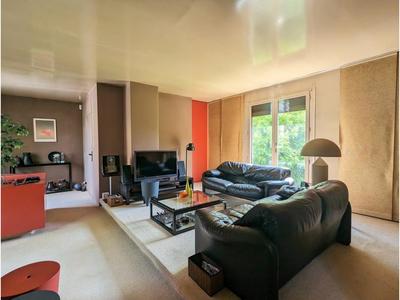 Maison - 97 m² - 6 pièces