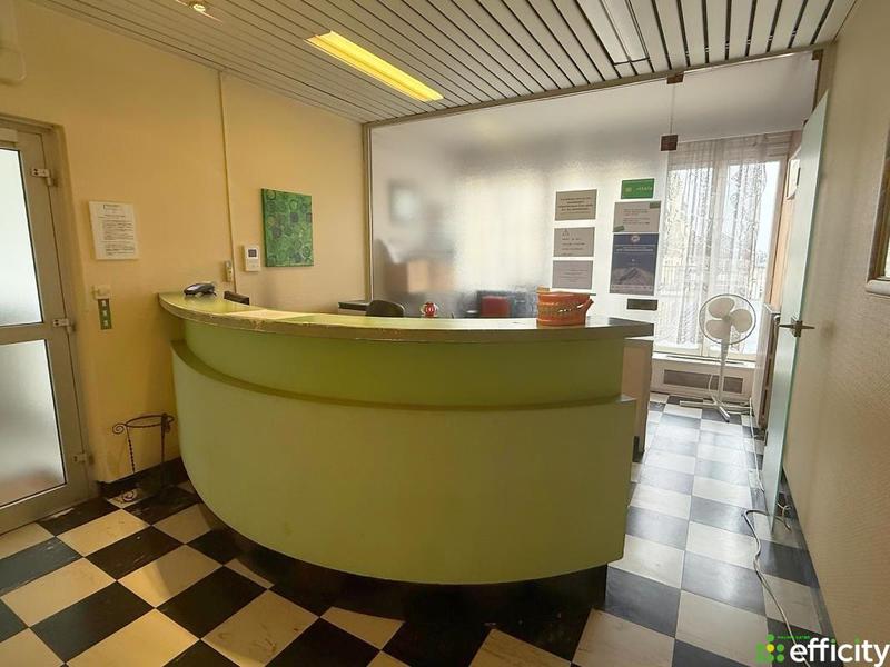 Bureau - 163 m² - 7 pièces