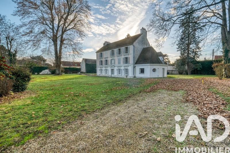 Maison - 300 m² - 10 pièces