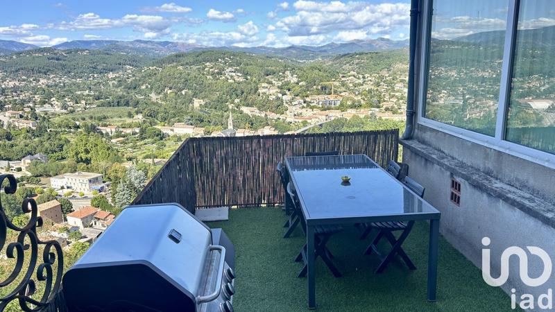 Appartement - 91 m² - 3 pièces