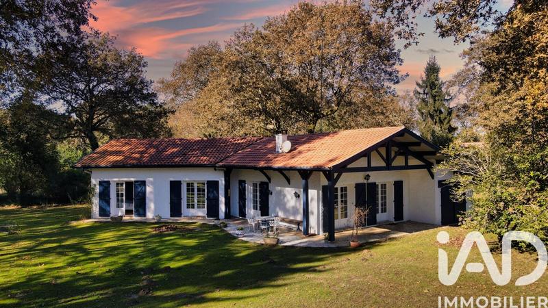 Maison - 122 m² - 4 pièces