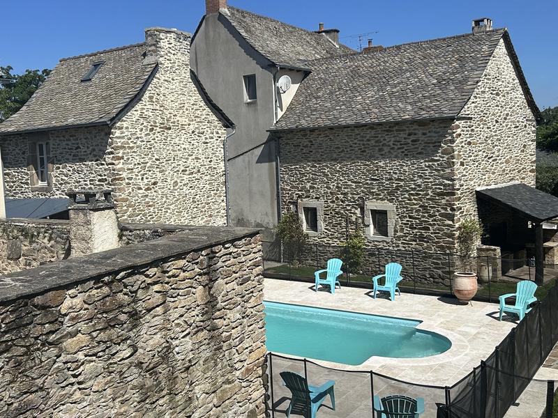 Maison - 644 m² - 16 pièces