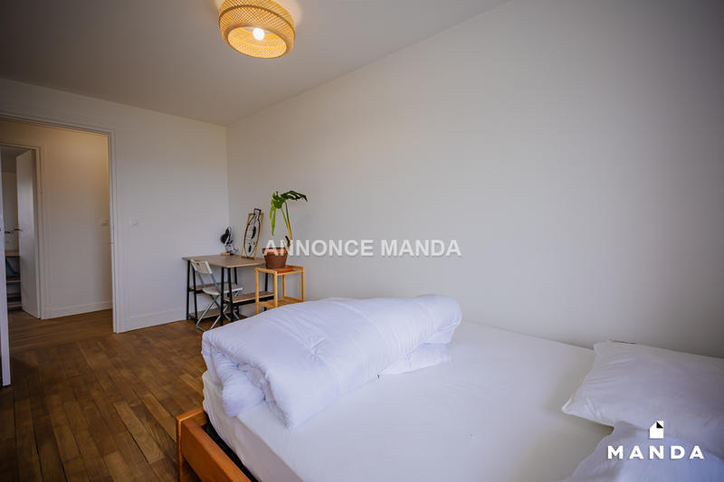 Chambre - 11 m² - 4 pièces