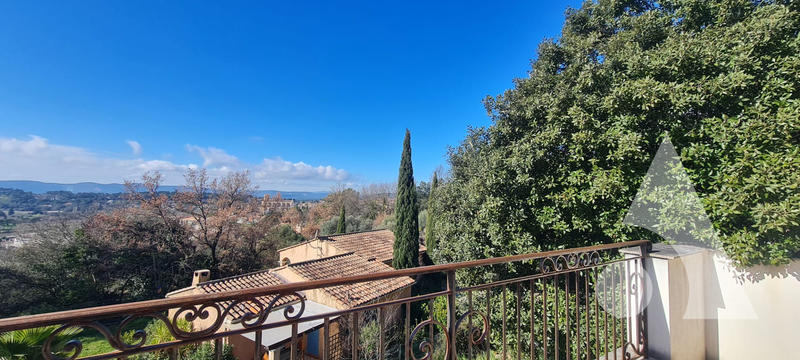 Villa - 175 m² - 6 pièces