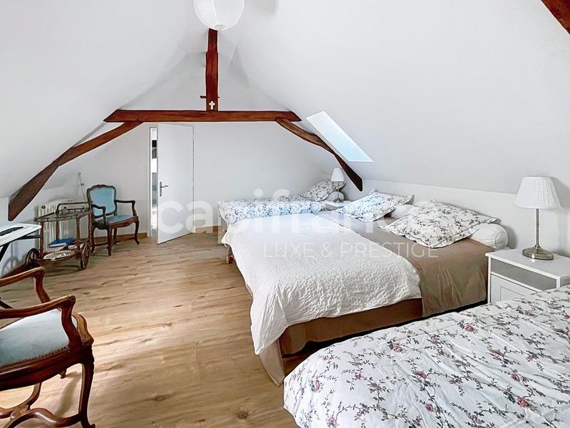 Longère - 400 m² - 11 pièces