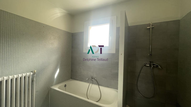 Appartement - 90 m² - 4 pièces