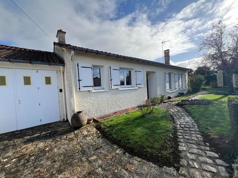 Maison - 96 m² - 5 pièces