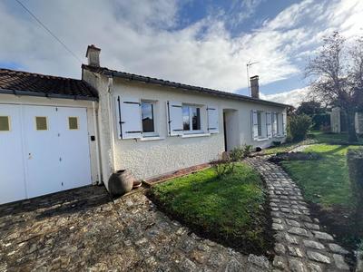 Maison - 96 m² - 5 pièces