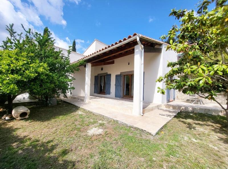 Maison traditionnelle - 172 m² - 6 pièces