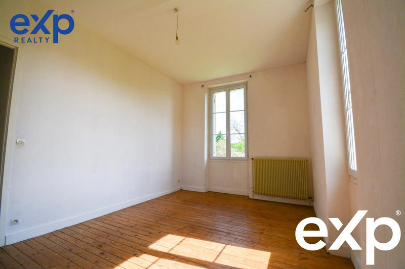 Maison traditionnelle - 215 m² - 6 pièces