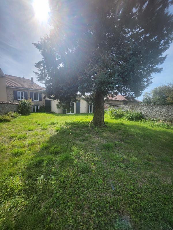 Maison - 320 m² - 10 pièces