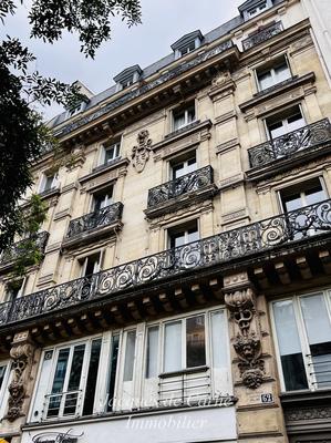 Loft - 48 m² - 2 pièces