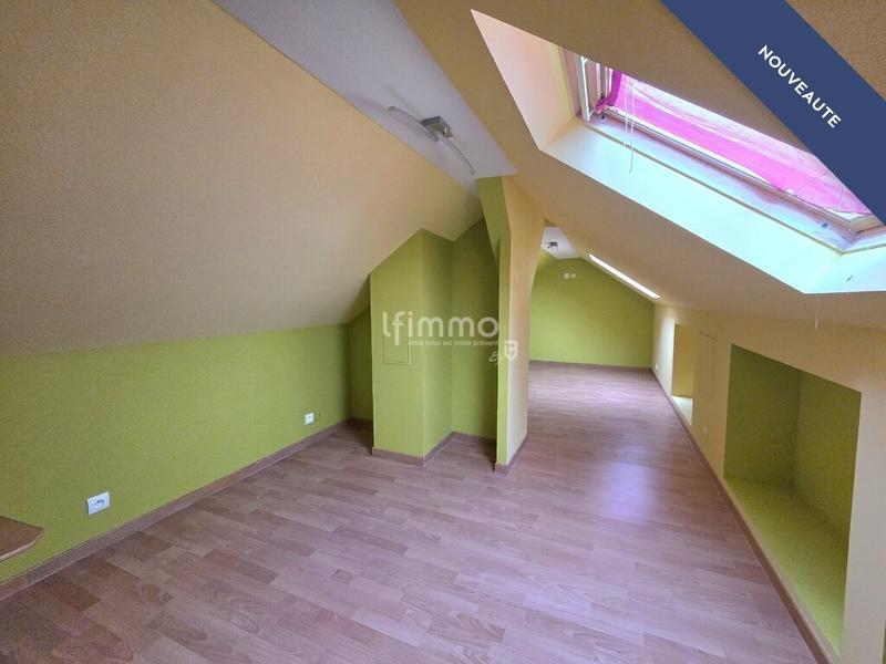 Maison - 102 m² - 5 pièces