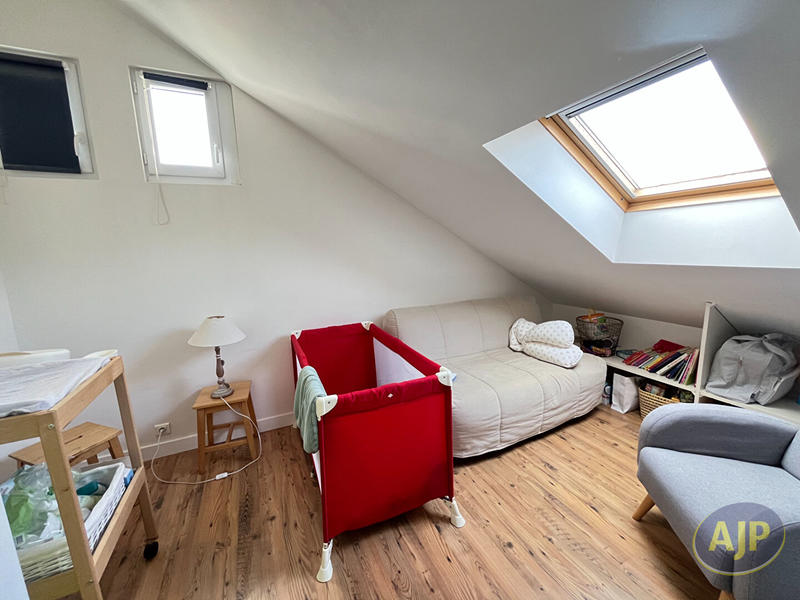 Maison - 397 m² - 6 pièces