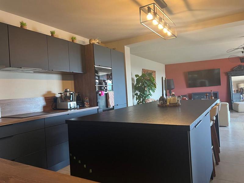 Appartement - 117 m² - 4 pièces