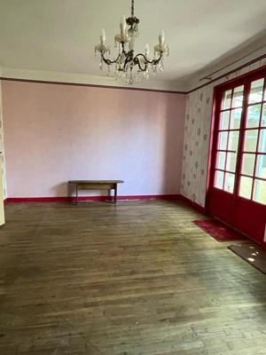 Maison - 85 m² - 5 pièces