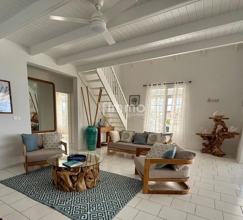 Villa - 180 m² - 6 pièces