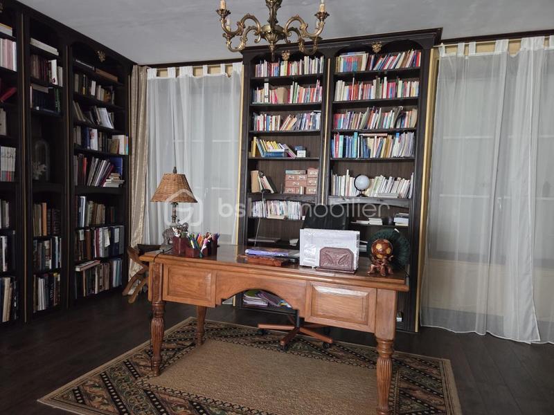 Maison ancienne - 315 m² - 10 pièces