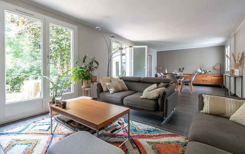 Maison - 208 m² - 6 pièces