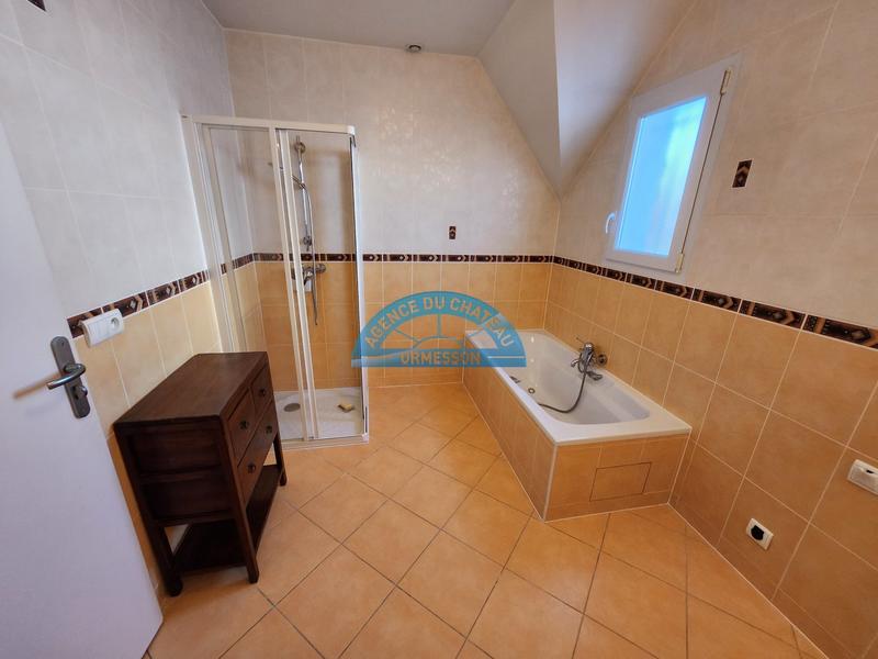 Maison - 170 m² - 7 pièces