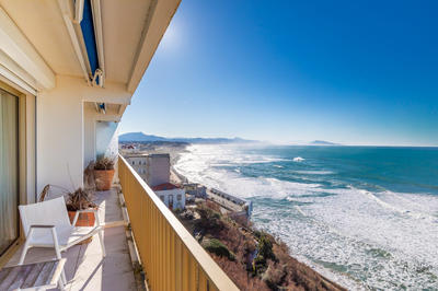 Appartement - 201 m² - 5 pièces