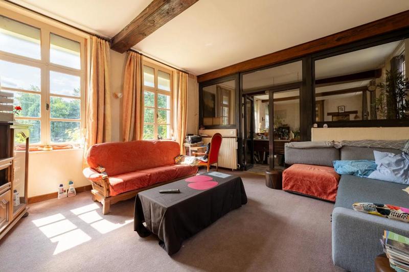 Maison - 205 m² - 12 pièces