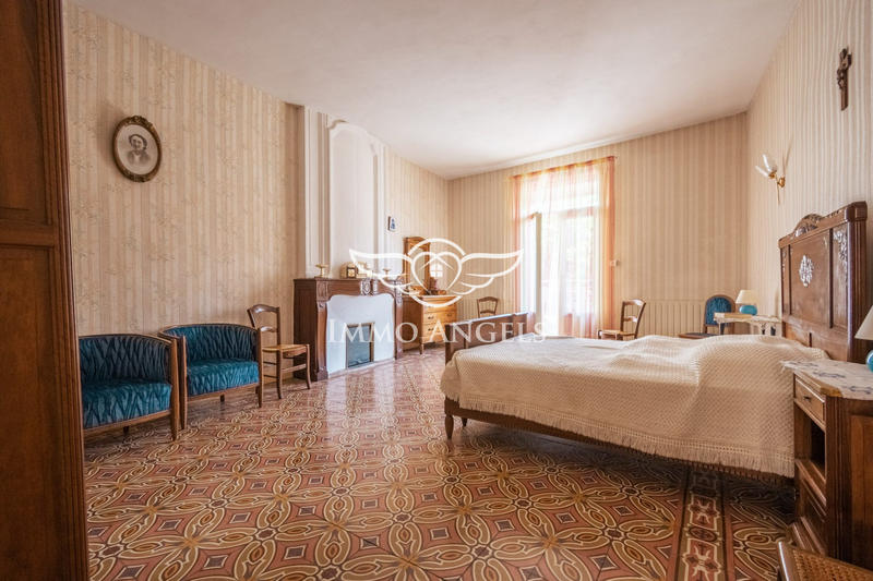 Maison ancienne - 286 m² - 10 pièces