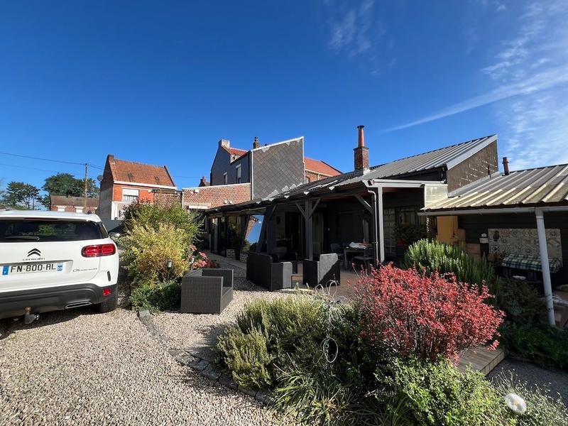 Maison - 192 m² - 3 pièces