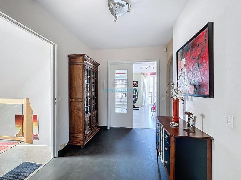 Villa - 216 m² - 8 pièces