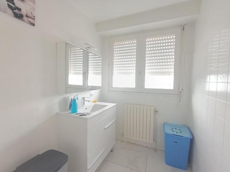 Maison - 196 m² - 7 pièces