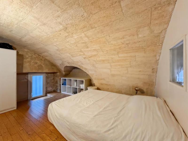 Appartement - 85 m² - 3 pièces