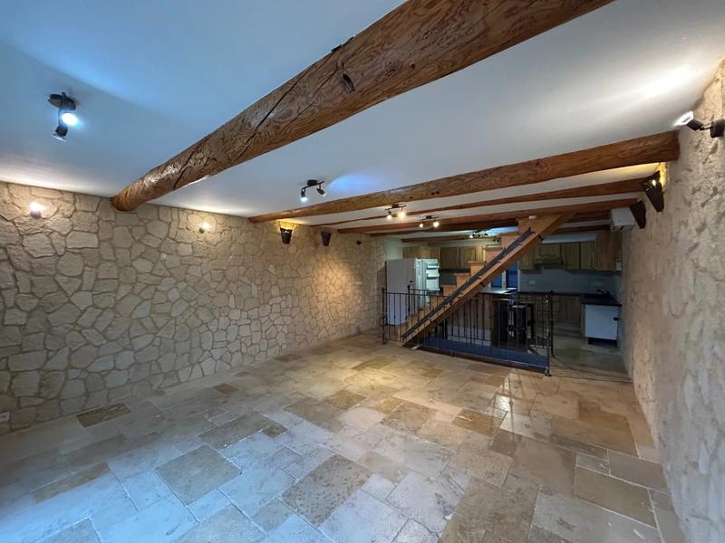 Maison de village - 100 m² - 4 pièces